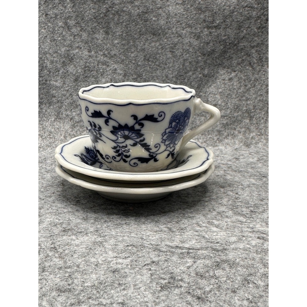 Blue Danube Japan Blue Onion Tea Cup and Saucer Set White Blue Floral Porcelain